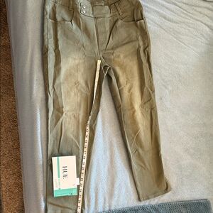 HUE Sage Green Trousers